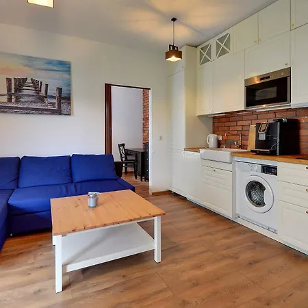 Bright Sun Seasons 24 In Close To The With Parking And Balcony By Renters *