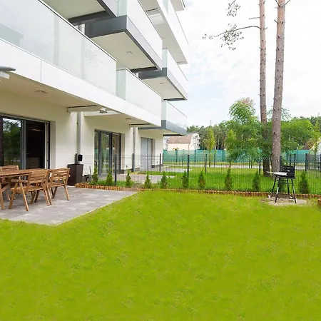 Bright Sun Seasons 24 In Close To The With Parking And Balcony By Renters Appartamento